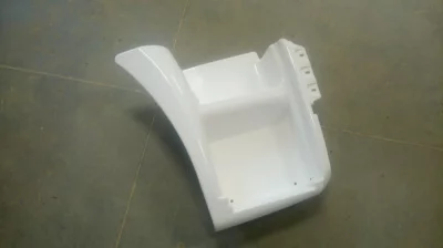 Щиток подножки правый 6520 СПАРЕННЫЙ / ОРАНЖЕВЫЙ - фото, внешний вид