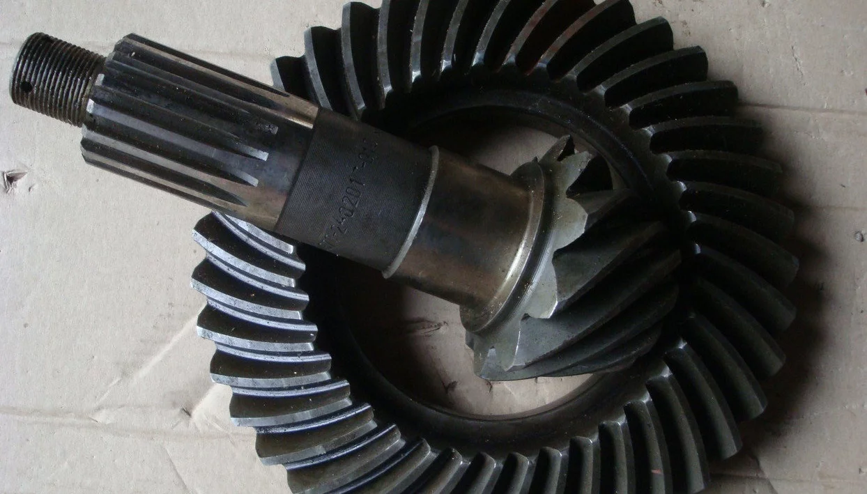 купить Шестерня ведущая и ведомая (39х10) "Зубрёнок"